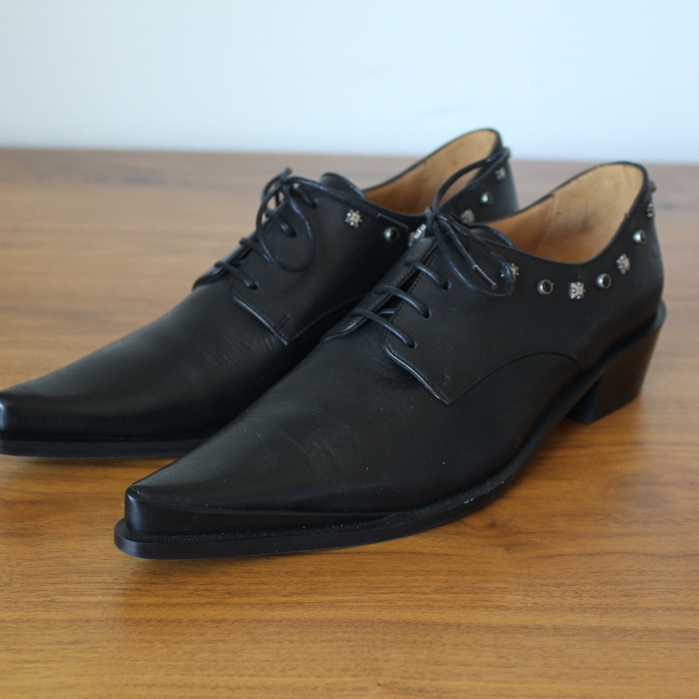 Fleuvog Oxford lace-up flats with rivet detail